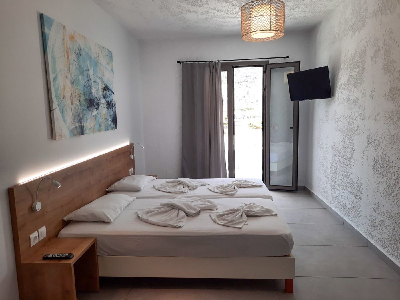 Neon-Beach-Hotel-Room-17