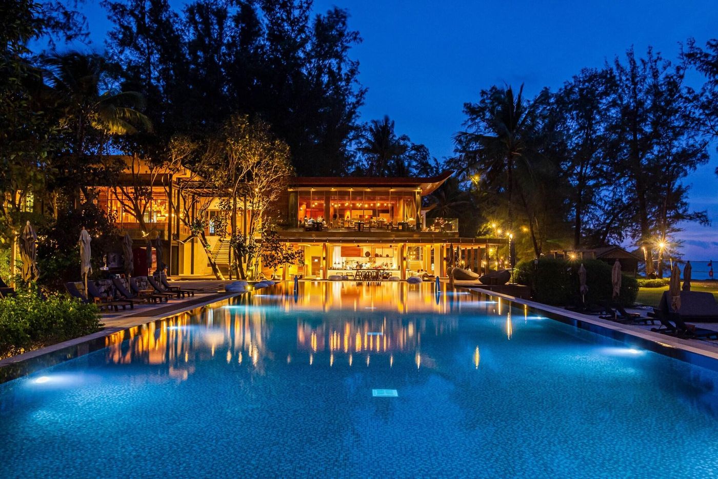 Renaissance-Phuket-Resort---Spa-Restaurant-6