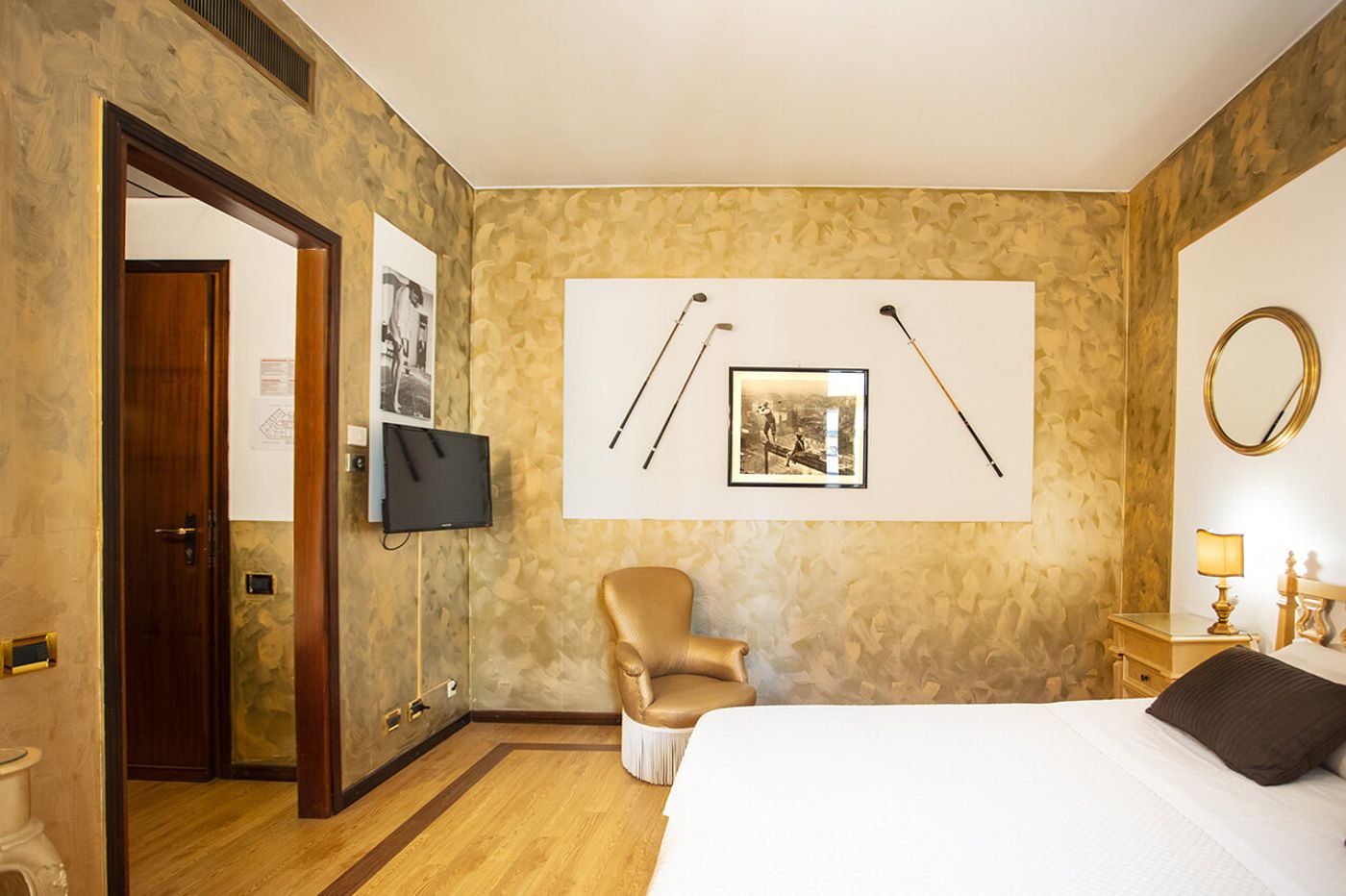 Admiral-Hotel-Room-26