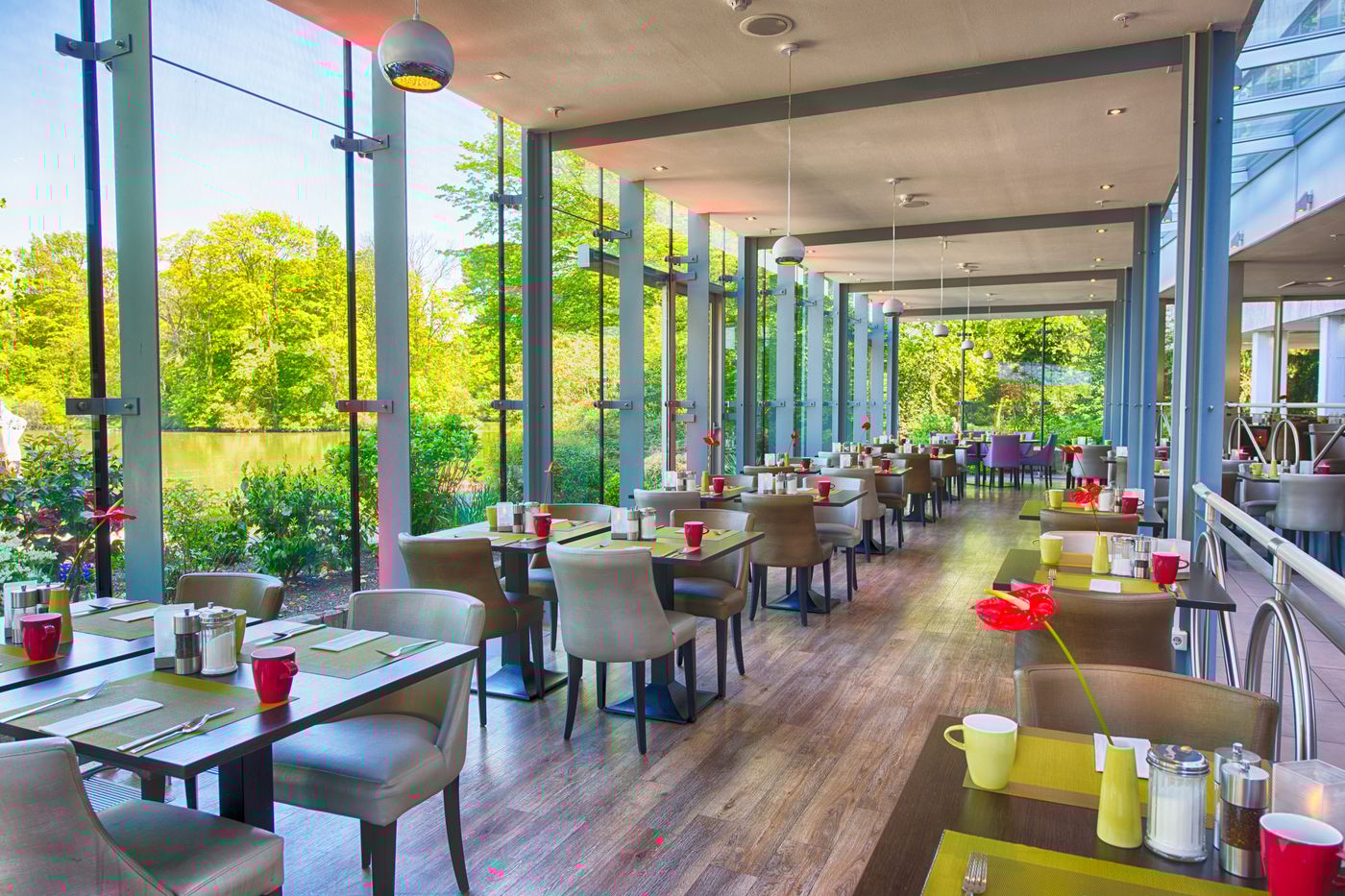 Leonardo-Royal-Hotel-Koeln-Am-Stadtwald-Restaurant-25