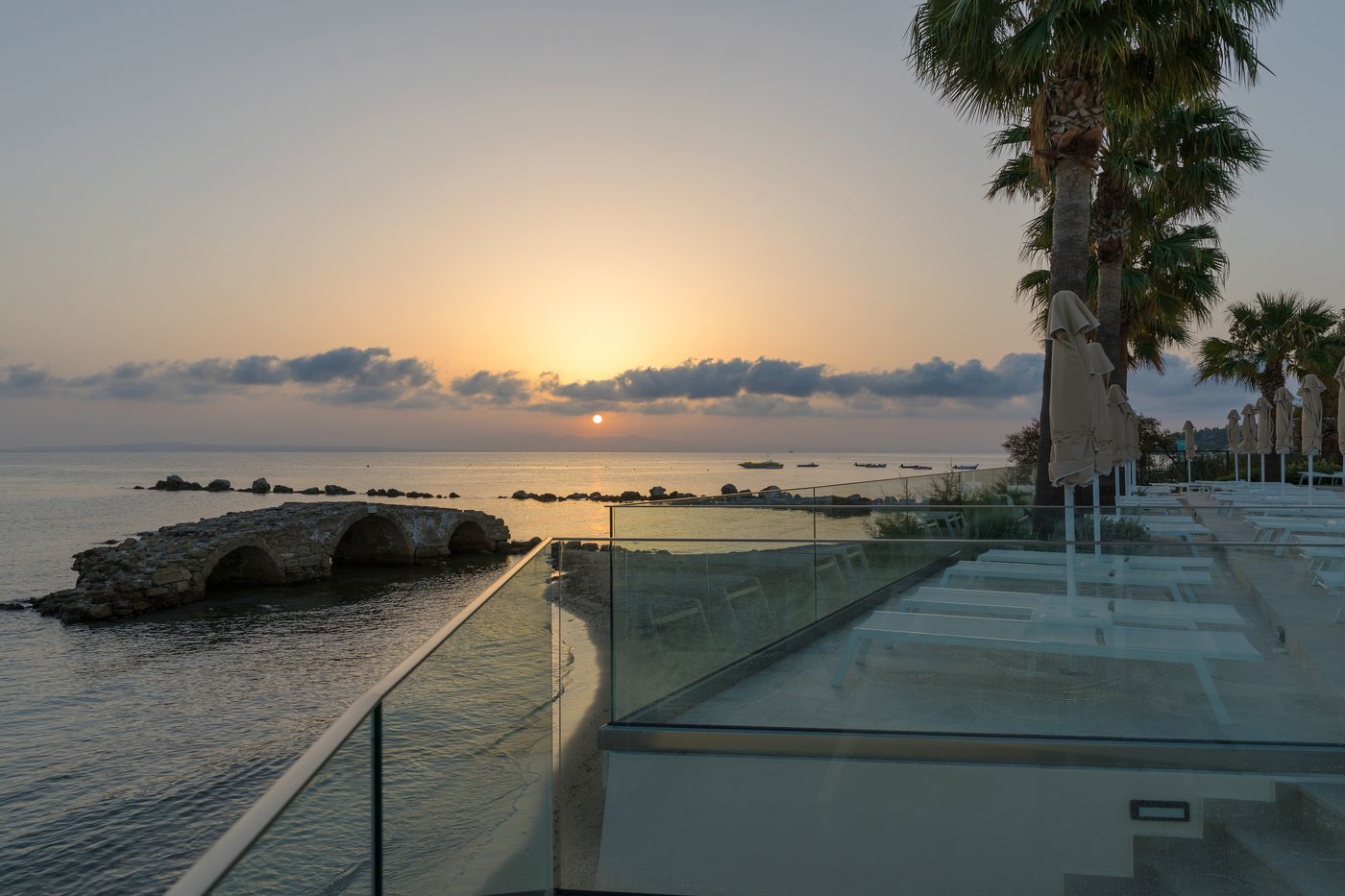 Xenos-Kamara-Beach-Pool-47