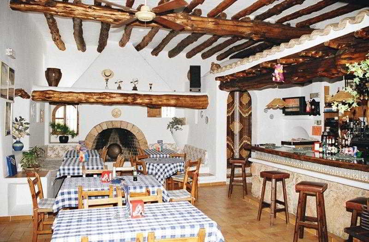 Benet-Los-Pinares-Apartments-Restaurant-21