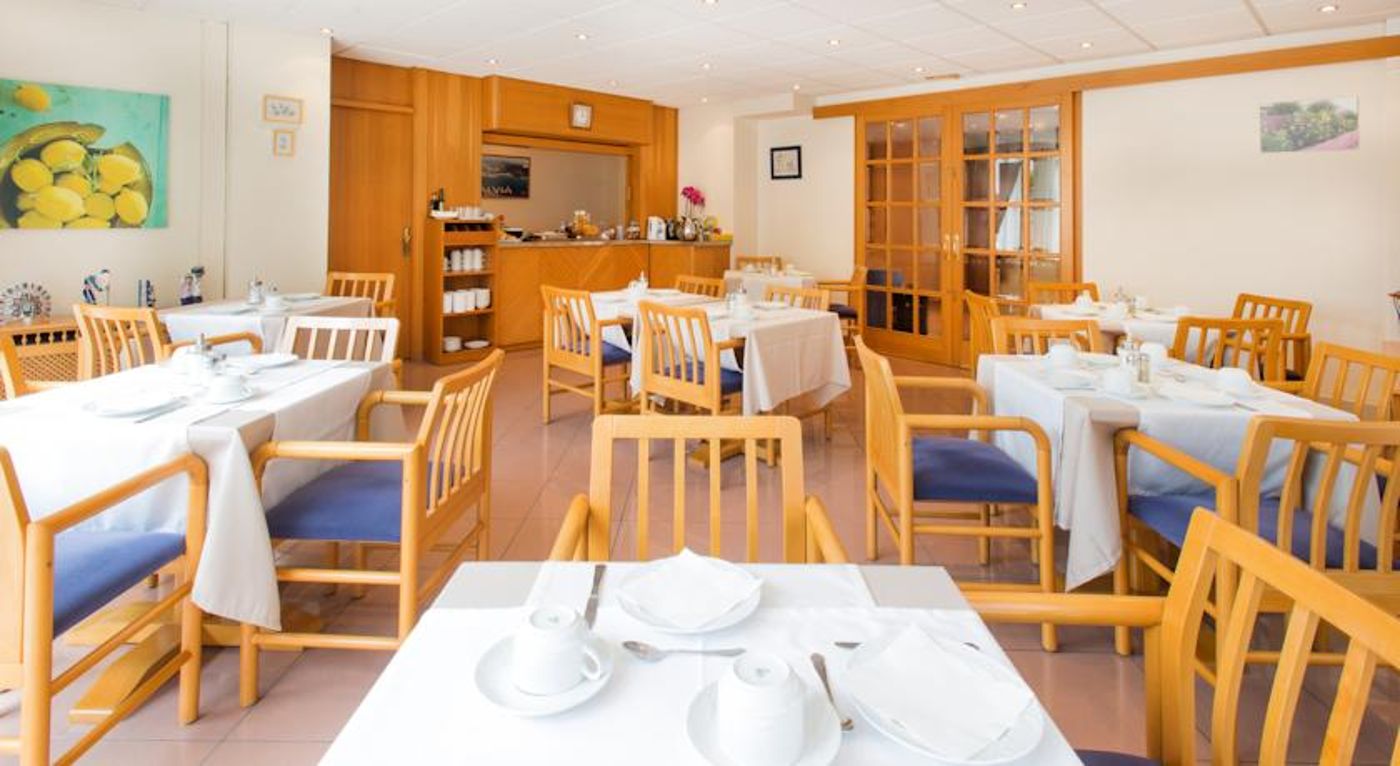 Hostal Residencia Sutimar