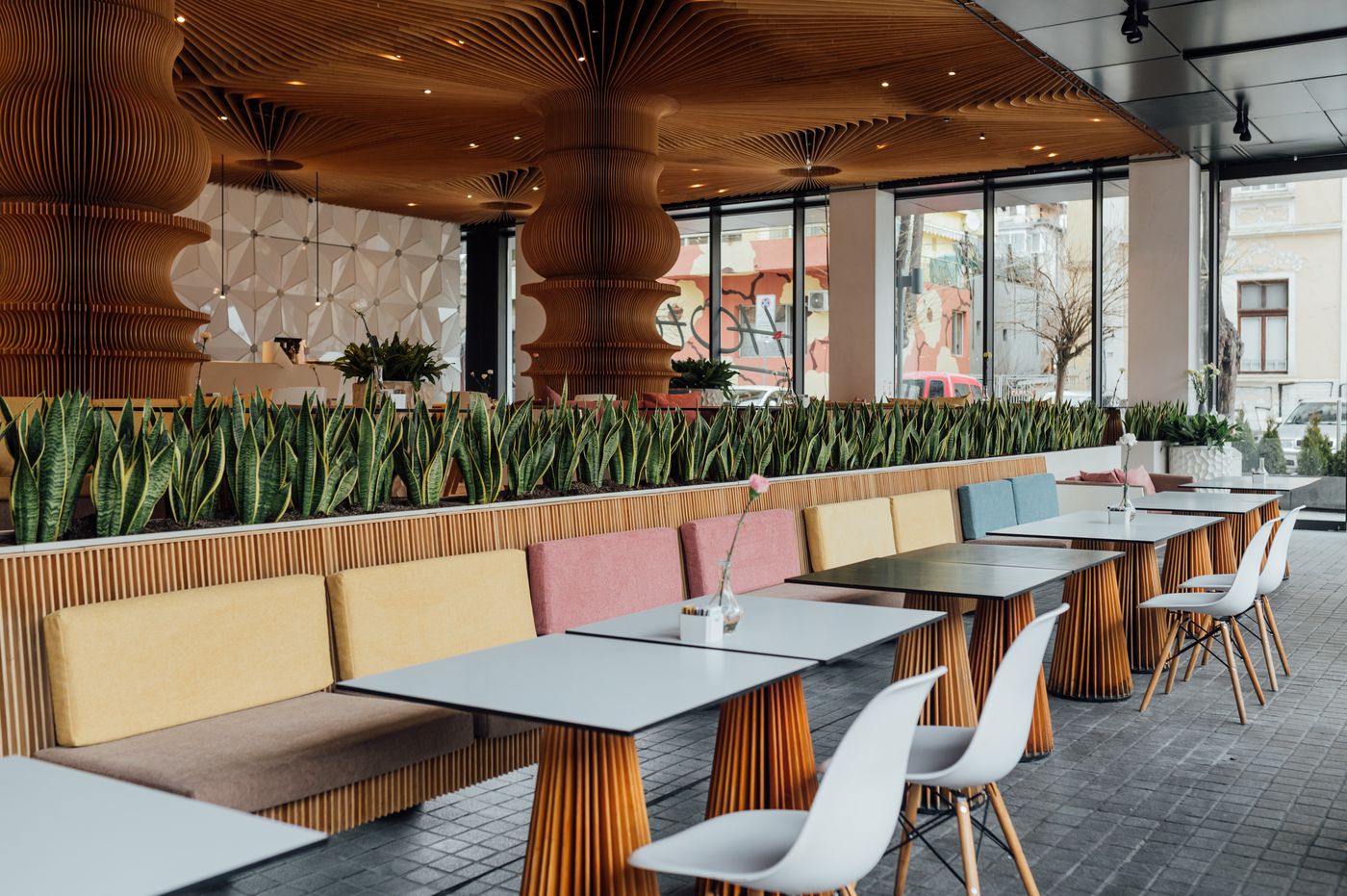 Graffit-Gallery-Hotel-Bar-37