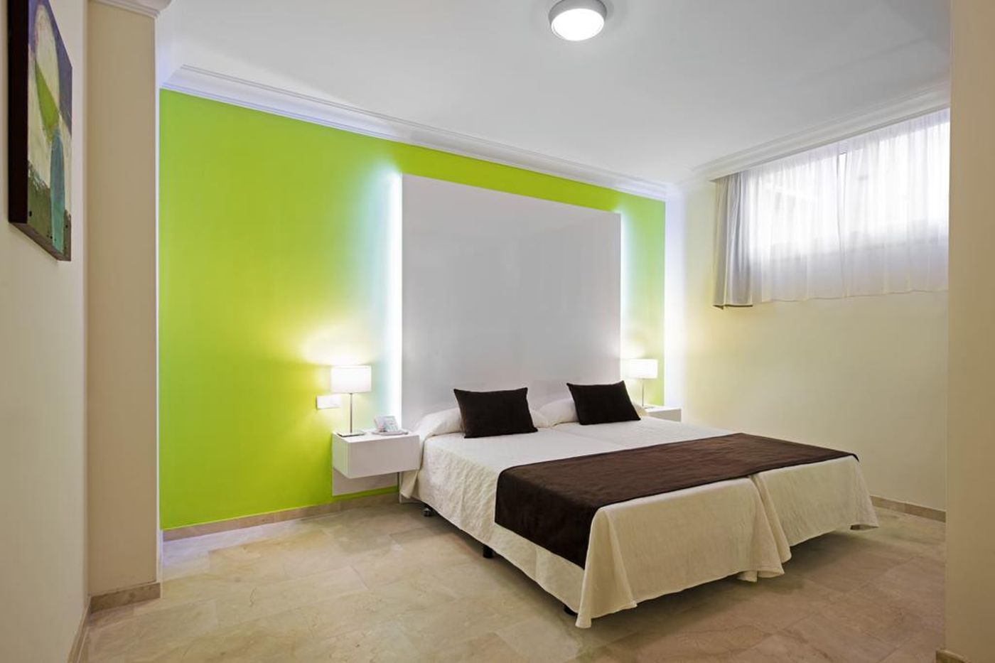 Panoramica-Heights-Room-14