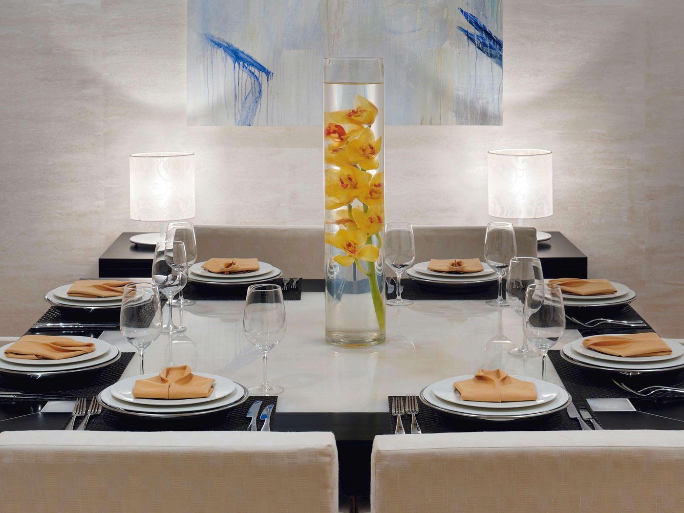 Movenpick-Hotel-Jumeirah-Lakes-Towers-Restaurant-21