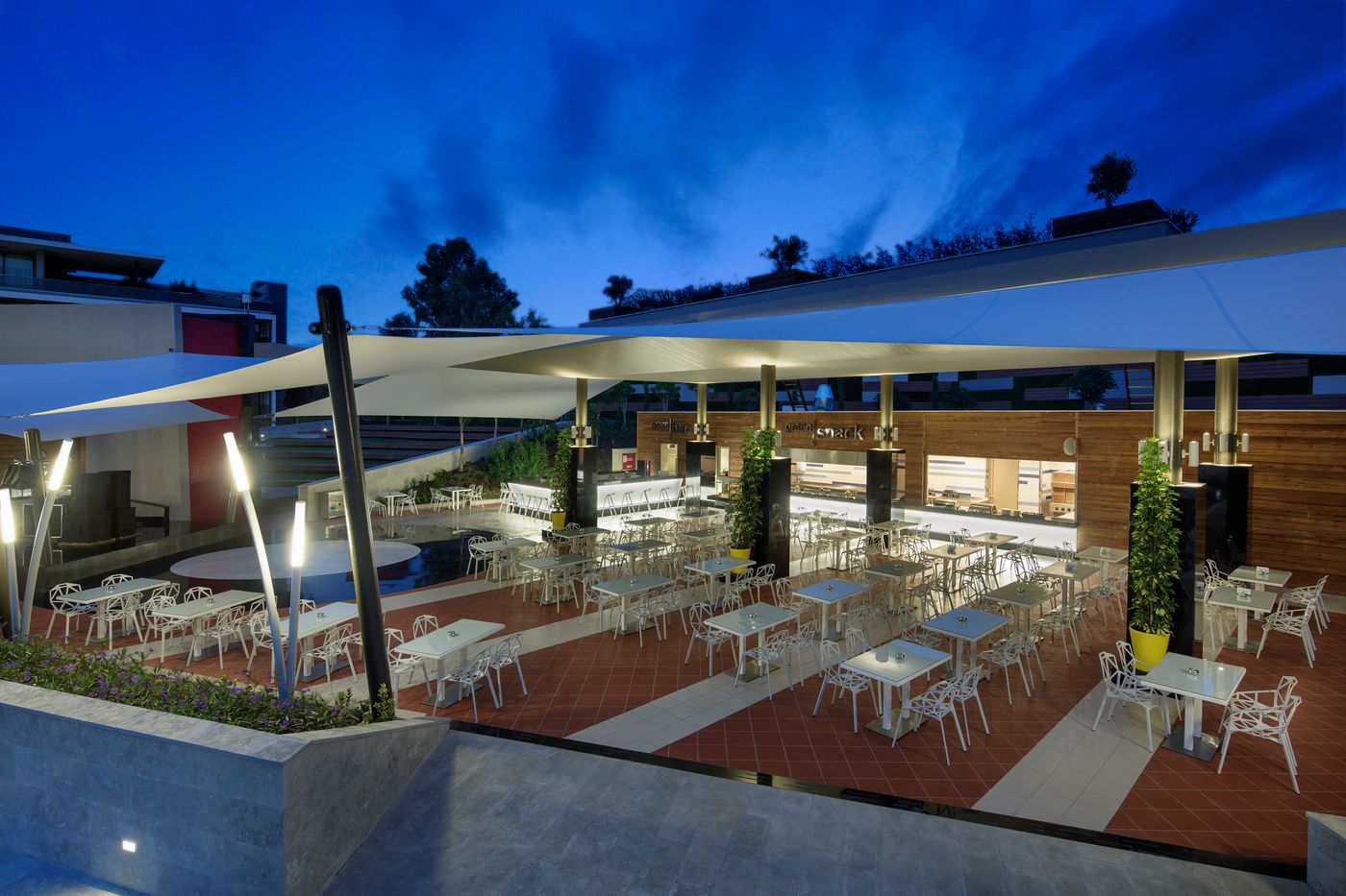 The-Sense-De-Luxe-Hotel-Terrace-11