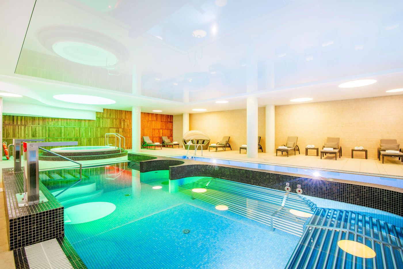 DoubleTree by Hilton Krakow Hotel & Convention Cen - Poland - KRAKOW - Pool - 2