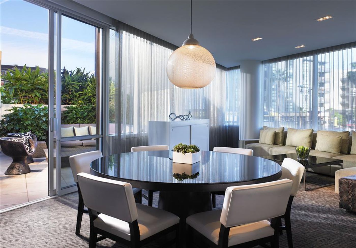 W-Hollywood-General-view-20