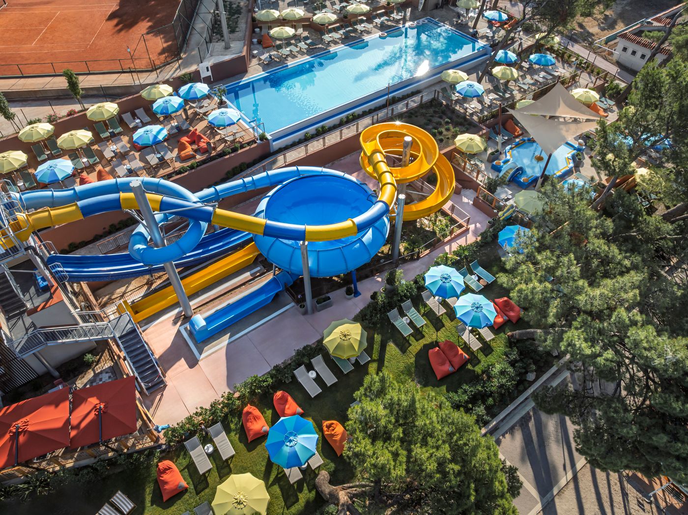 Sunny-Makarska-by-Valamar-Pool-4