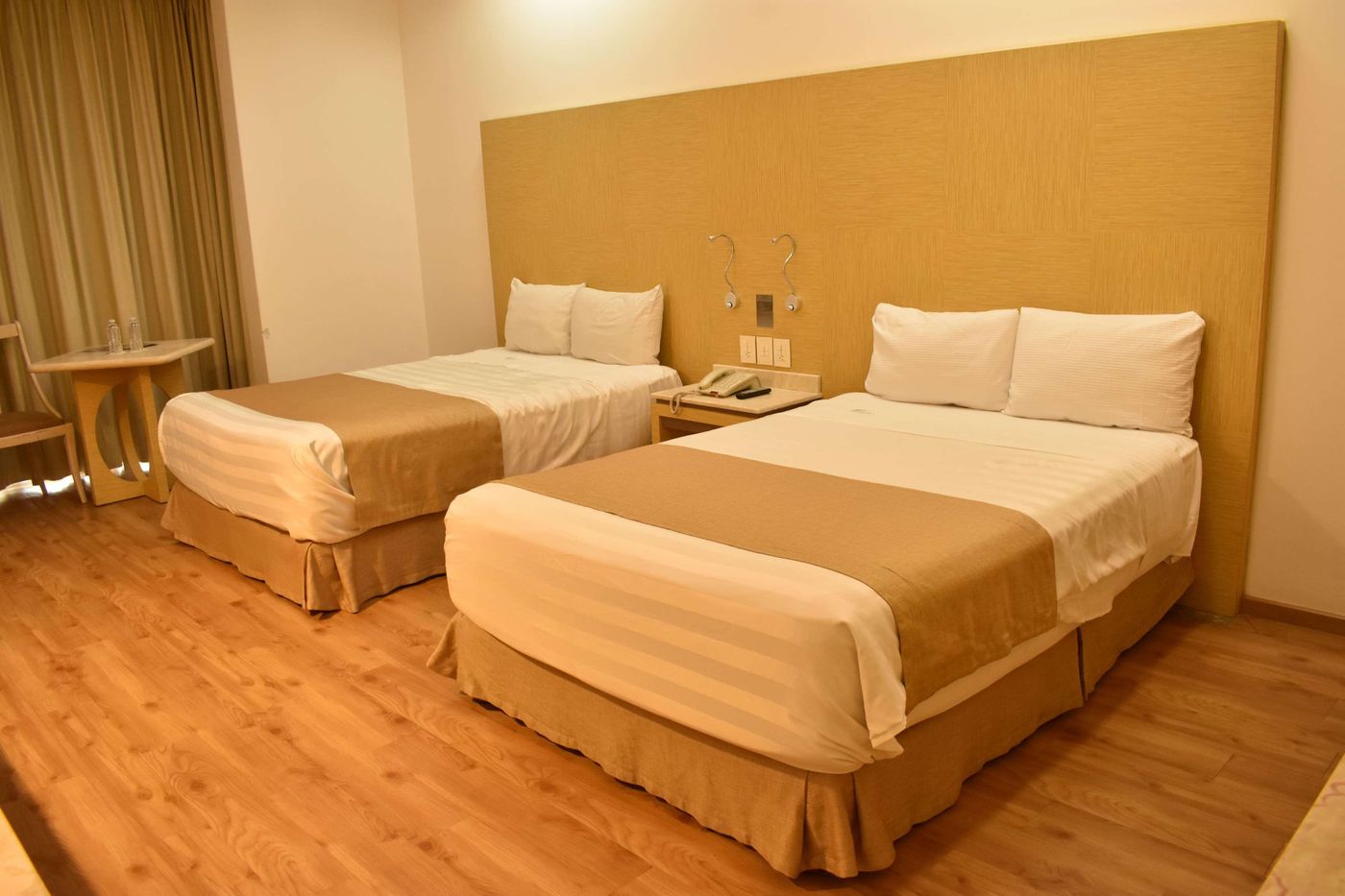 Ramada By Wyndham Mexico City Santa Fe-Mexico-Mexico City-Room-1