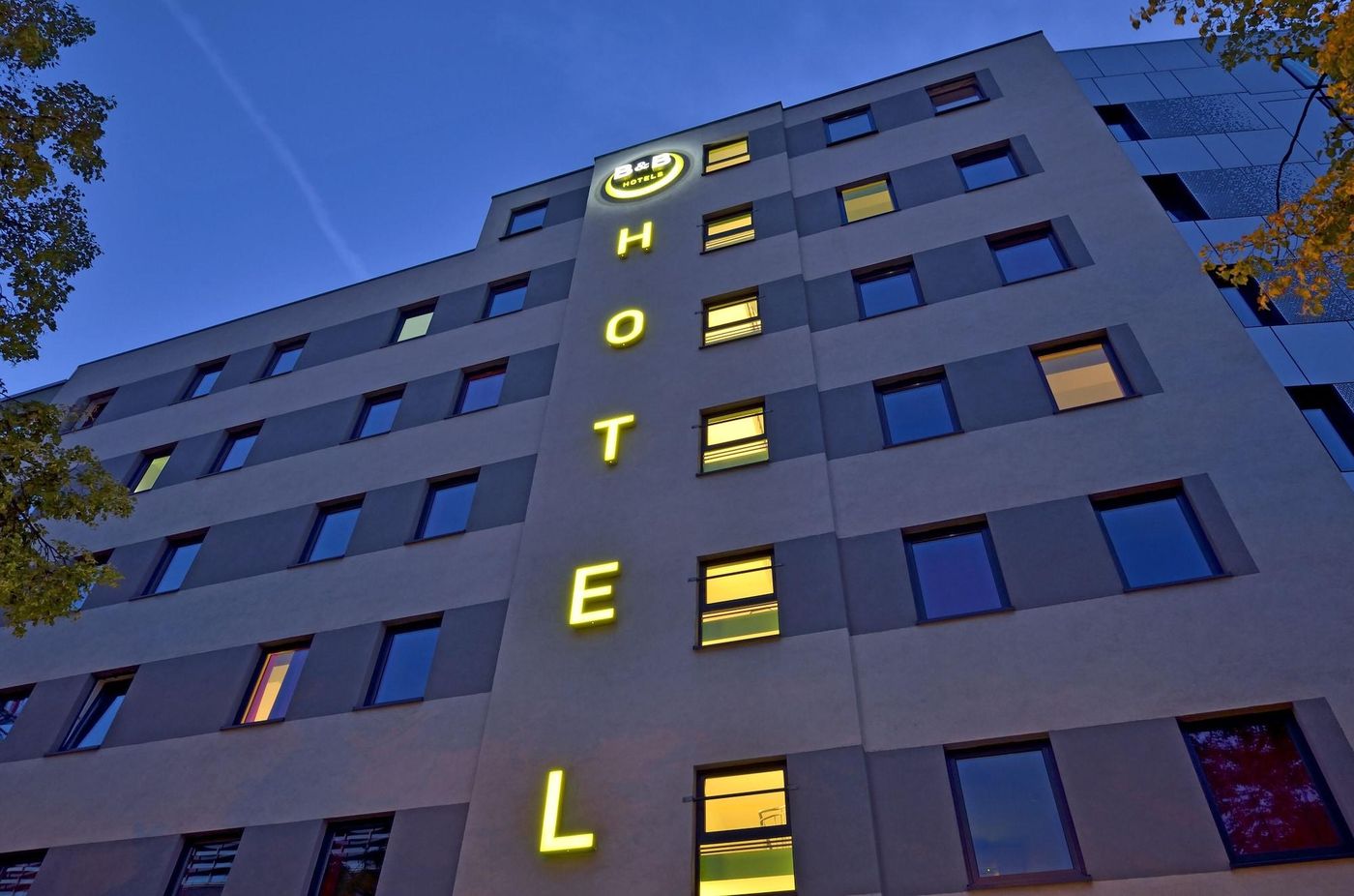 B-B-Hotel-Berlin-Potsdamer-Platz-General-view-4