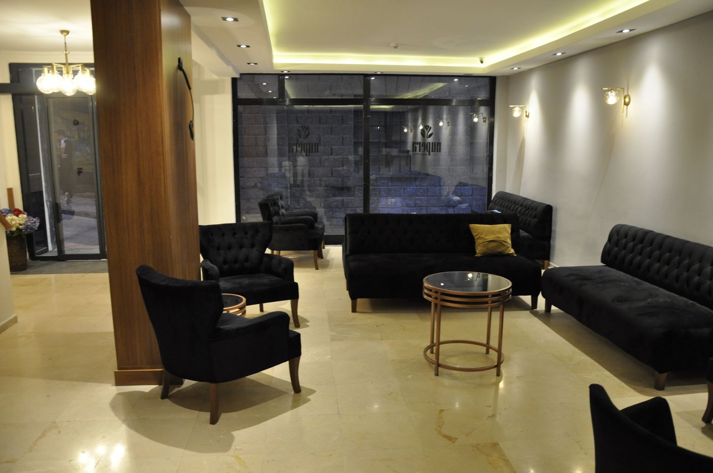 Nupera-Hotel-Lobby-6