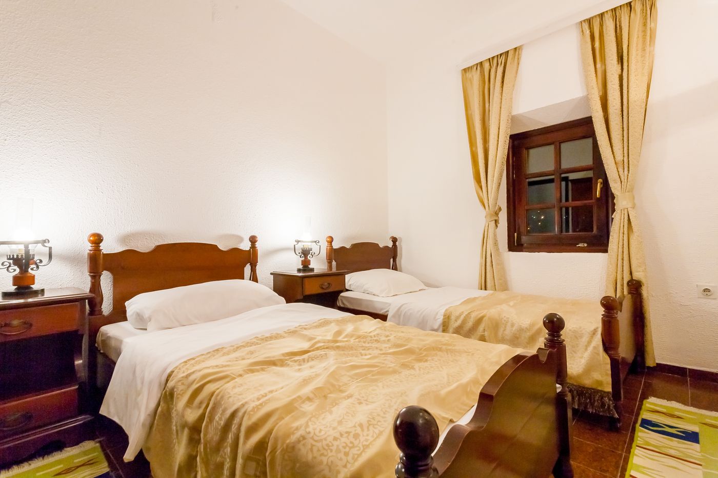 Kulla-e-Balshajve-Room-28