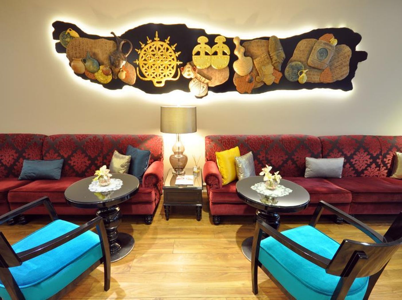 Neorion-Hotel-Lobby-14