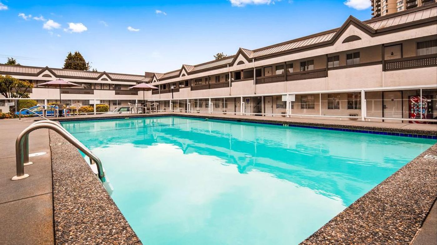 SureStay-by-Best-Western-North-Vancouver-Capilano-Pool-37