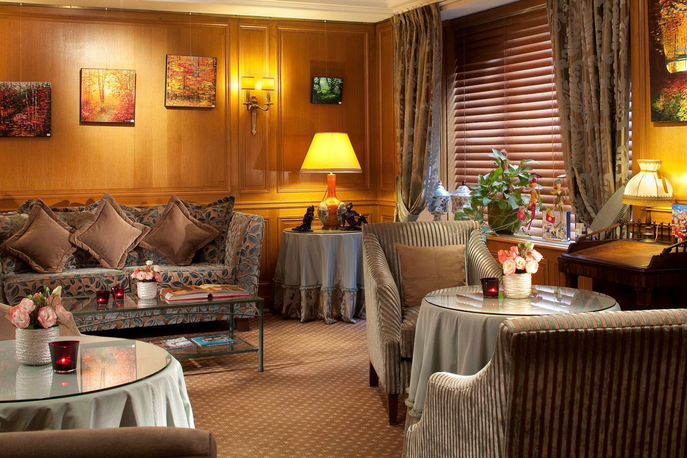 Hotel-L-Horset-Opera--BW-Premier-Collection-Lobby-10