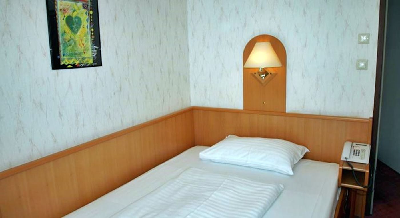 Admiral - Austria - VIENNA - General view - 1