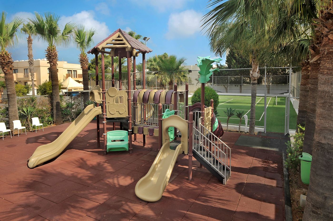 Hotel-Nestor-Sports-and-Entertainment-46