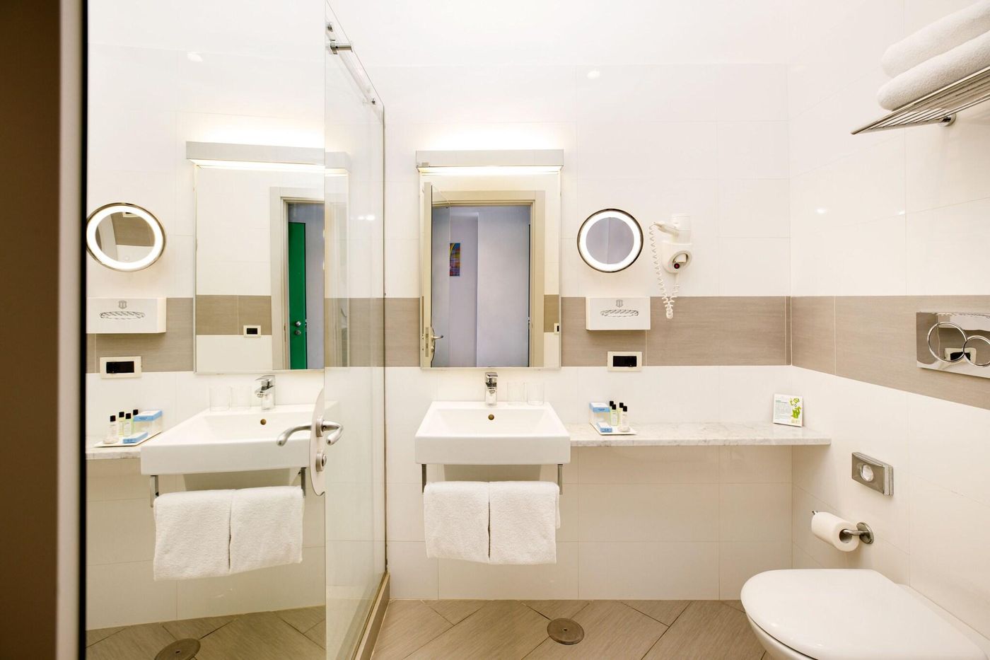 Art-Hotel-Gran-Paradiso-Room-26