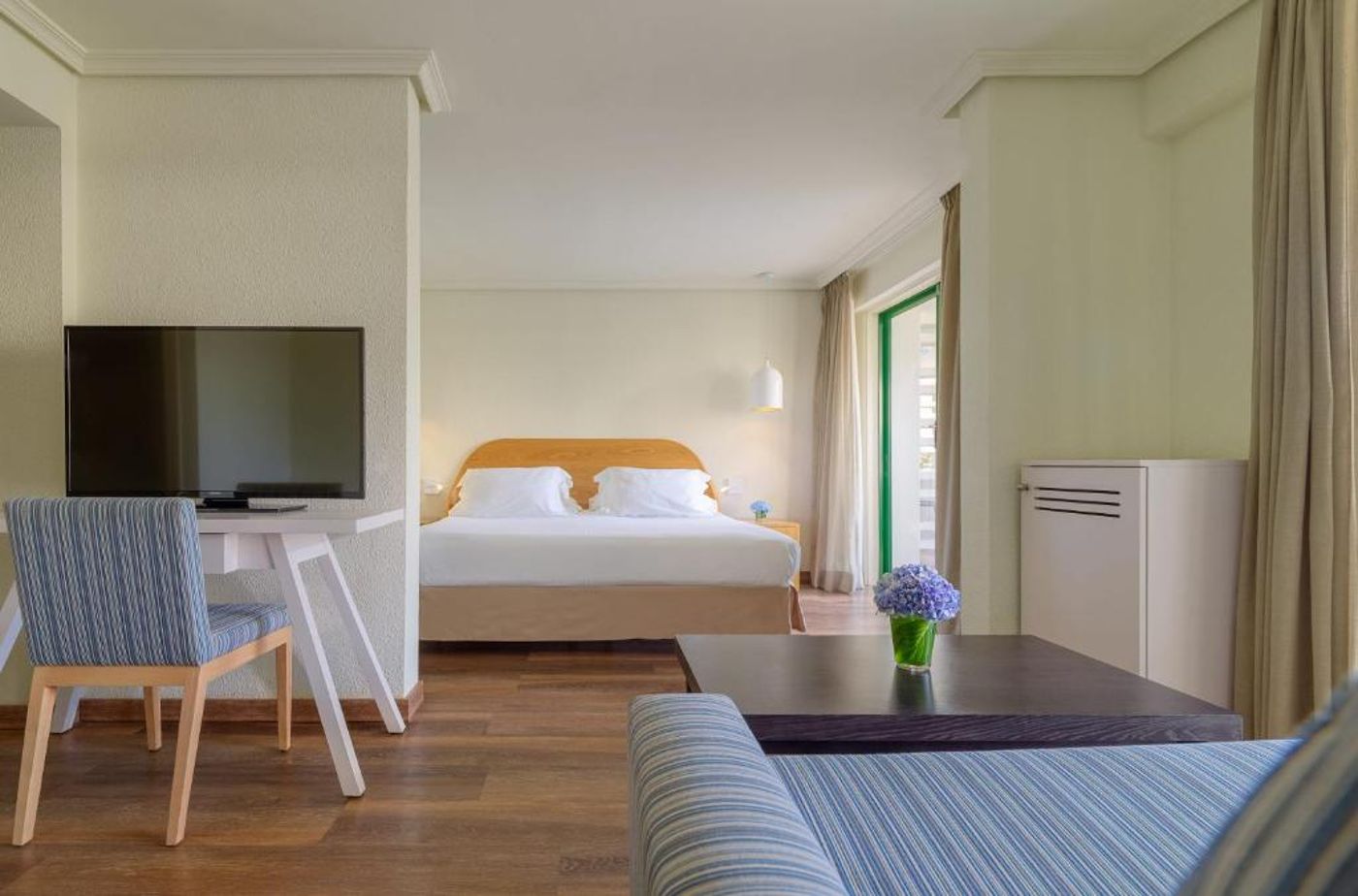 H10-Tenerife-Playa-Room-19