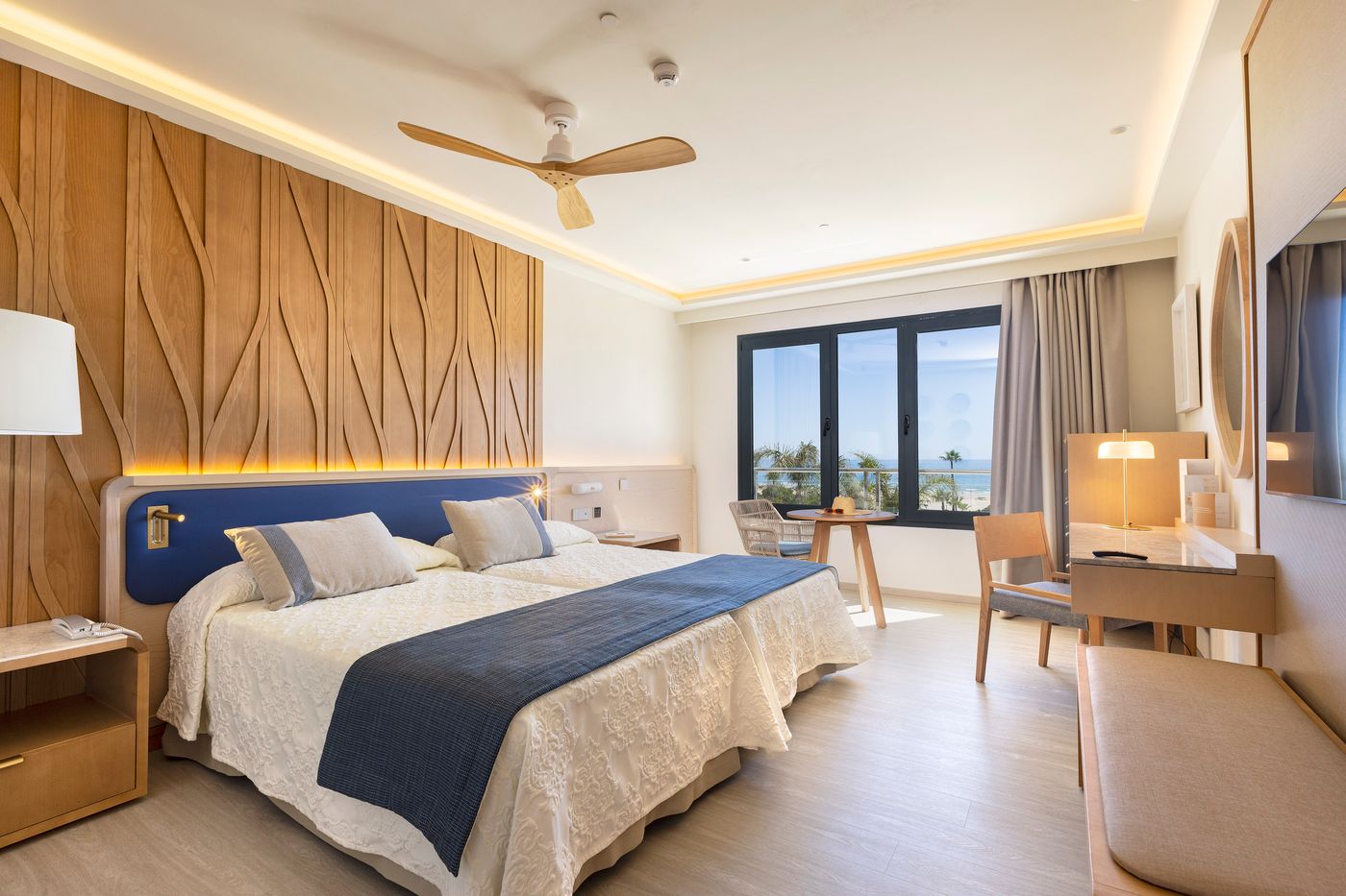 Hipotels-Barrosa-Palace-Room-23