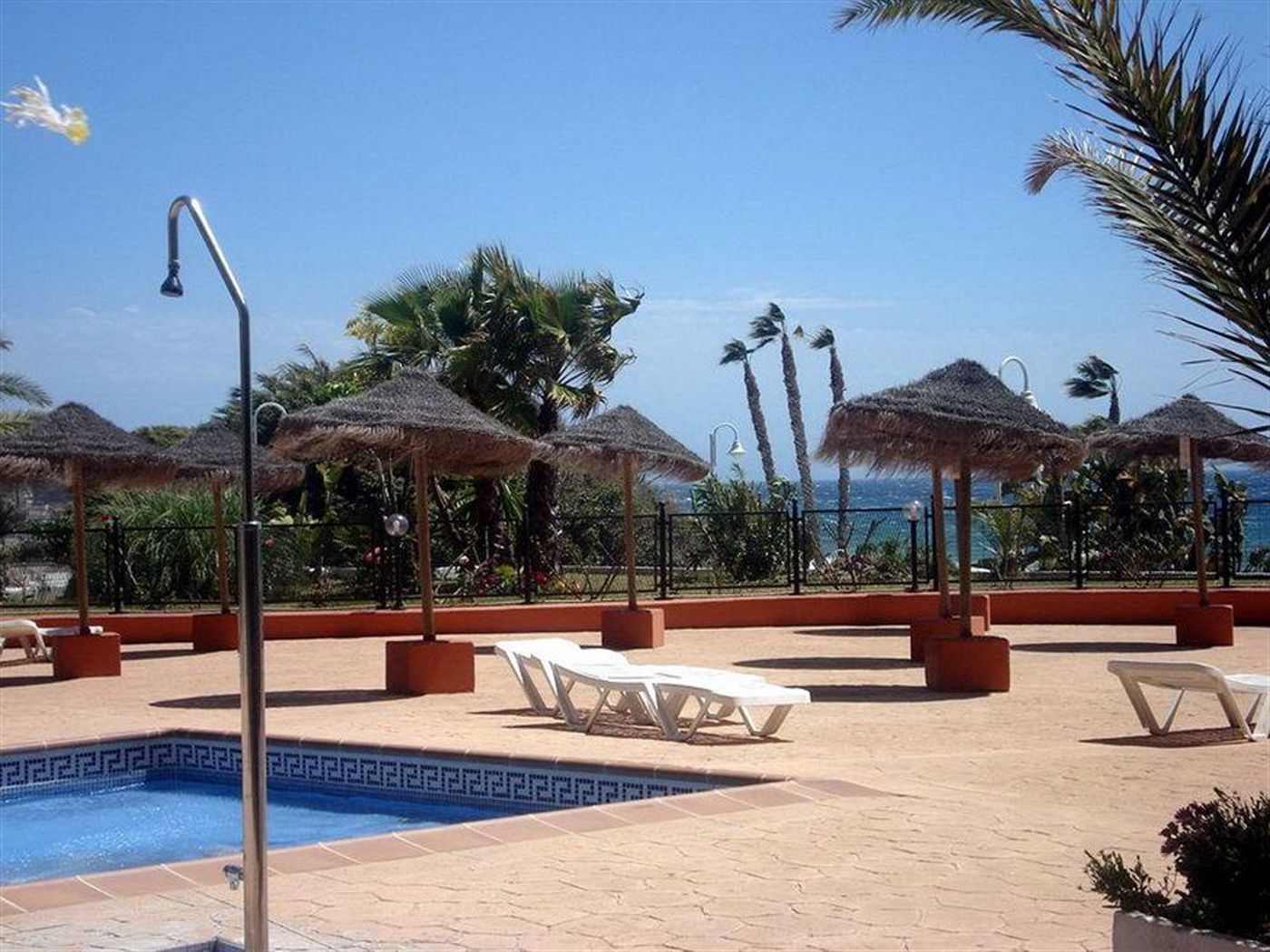 Chinasol-Apartments-Pool-49