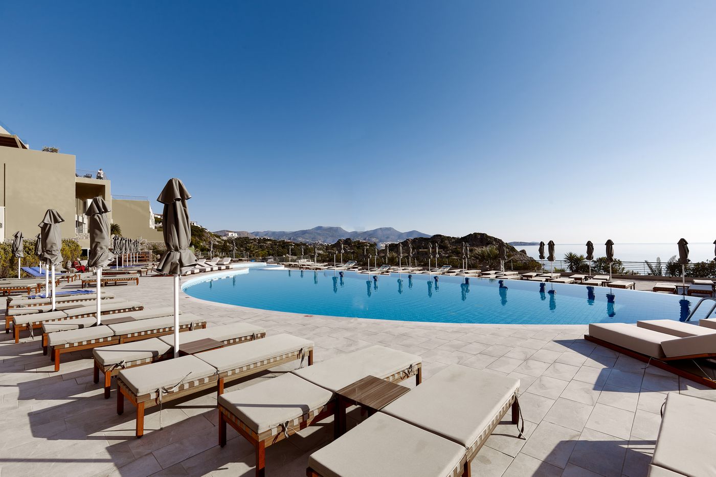 Blue-Marine-Resort---Spa-Pool-2