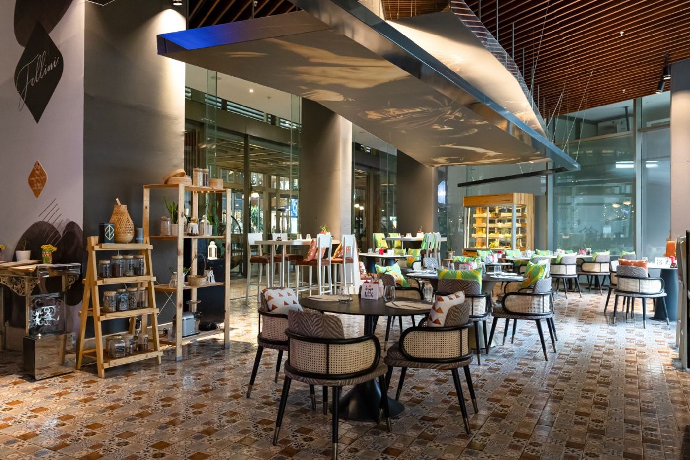 Nirvana Cosmopolitan