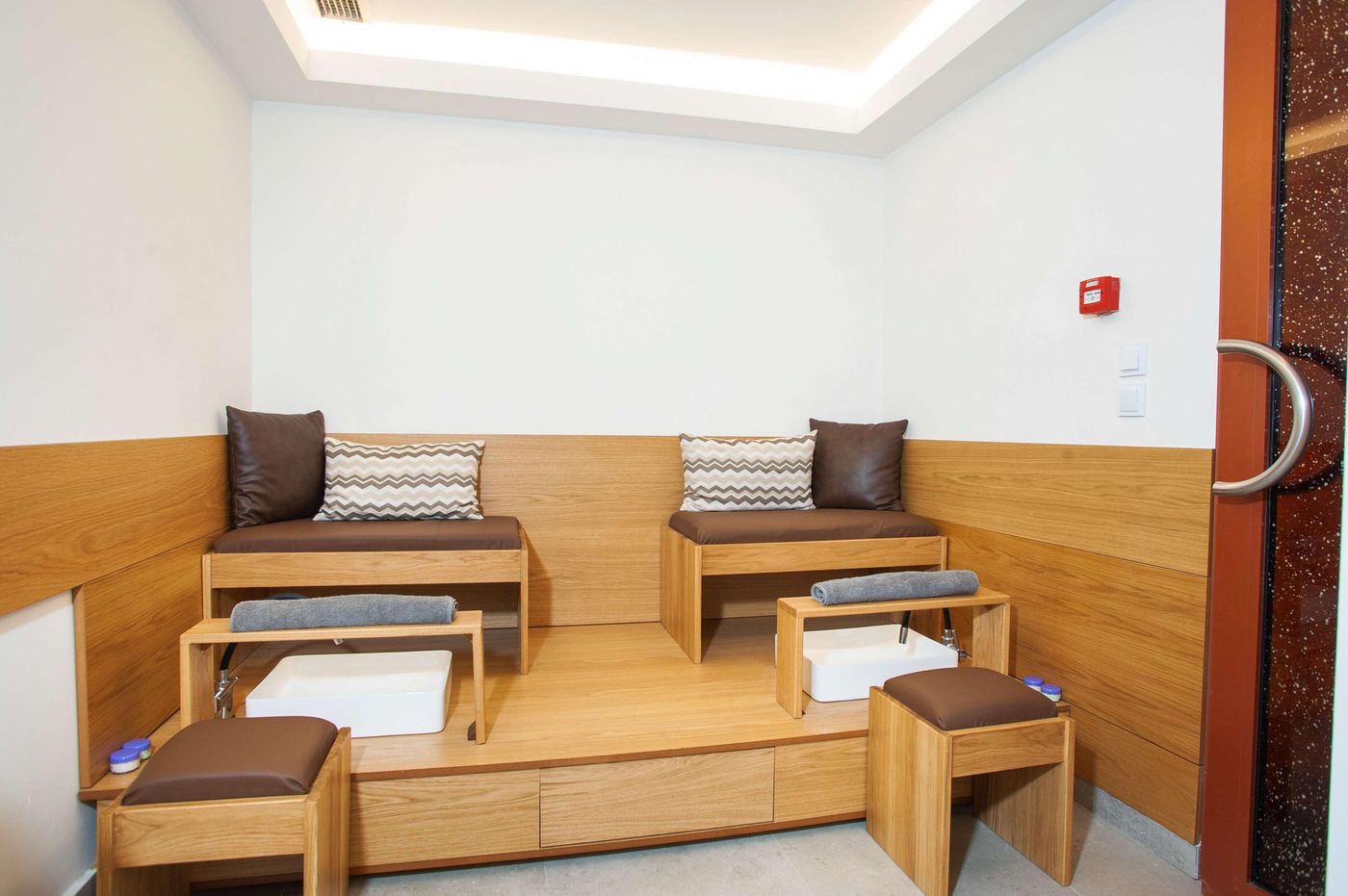 Athena-Pallas--Sports-and-Entertainment-82