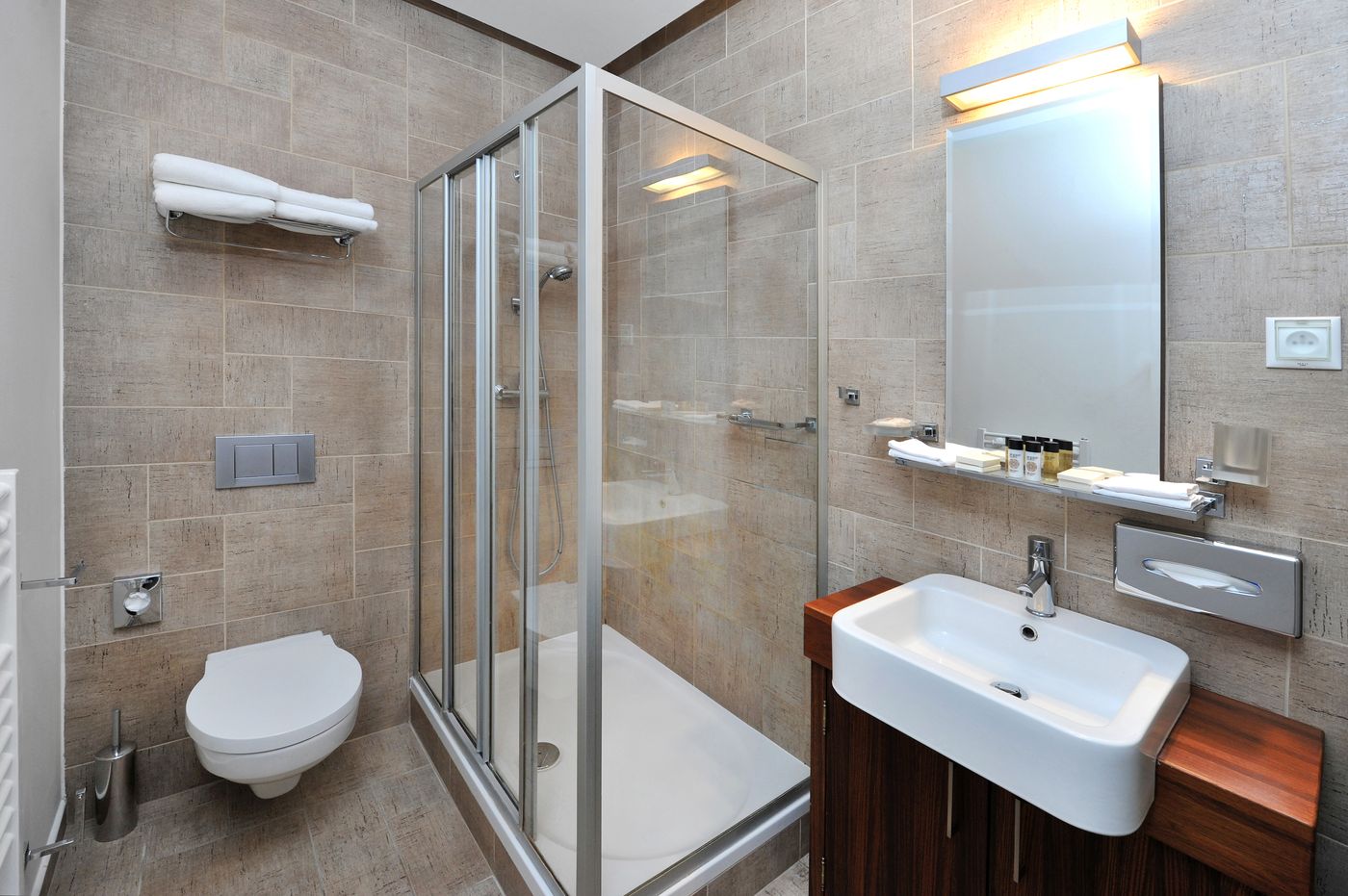 BEIGLI Hotel & Garden-Slovakia-BRATISLAVA-Room-5