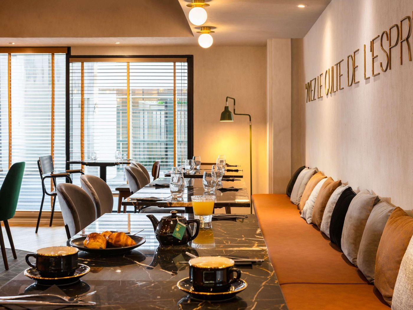 Holiday-Inn-Paris-Montparnasse-Pasteur-Restaurant-15
