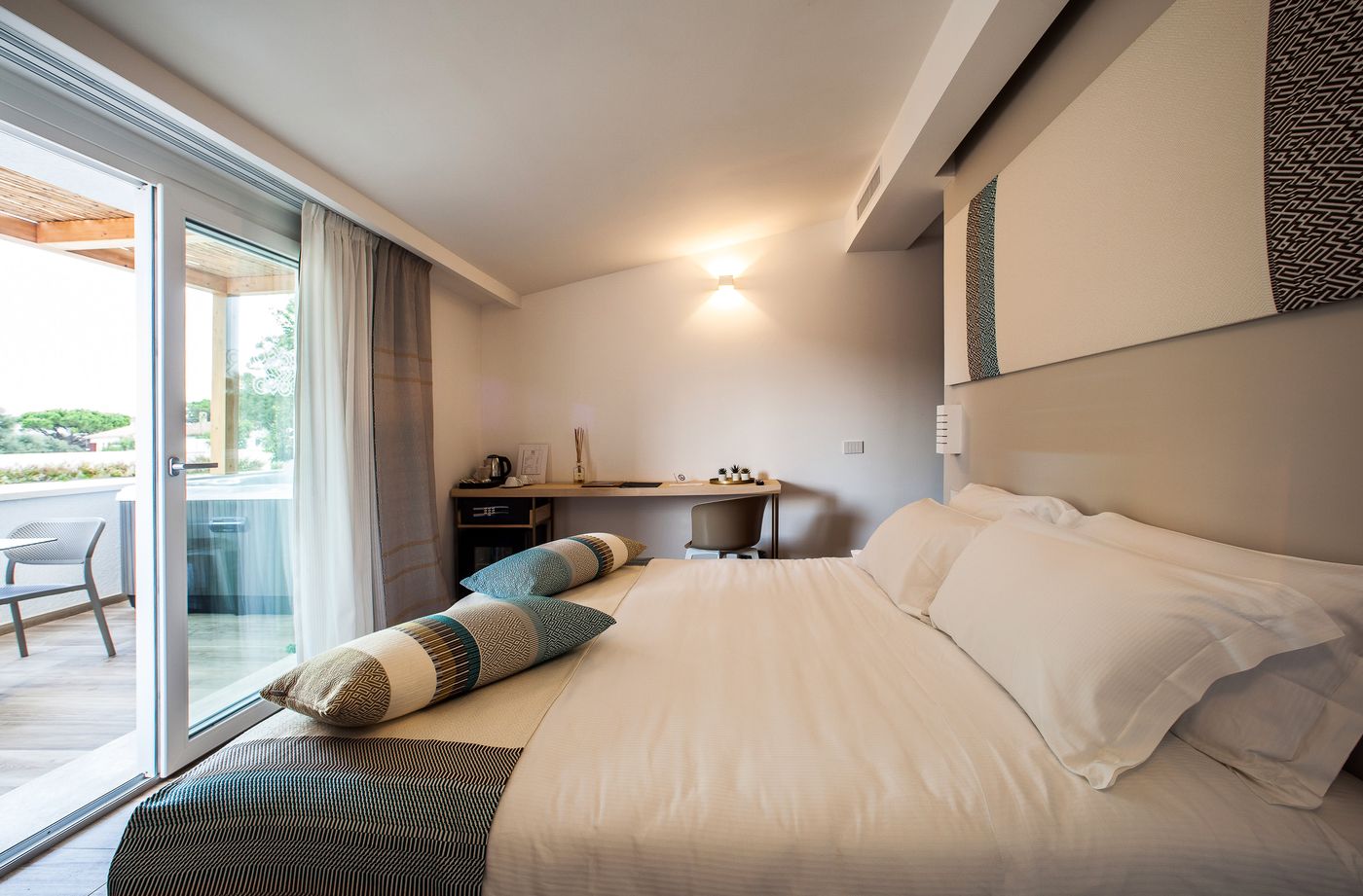 Noha-Lifestyle-Hotel---Adults-Only-Room-24