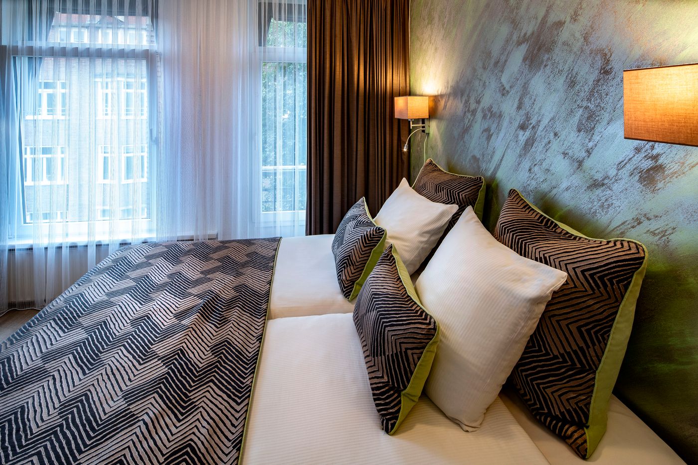 Hotel-Jupiter-Room-20