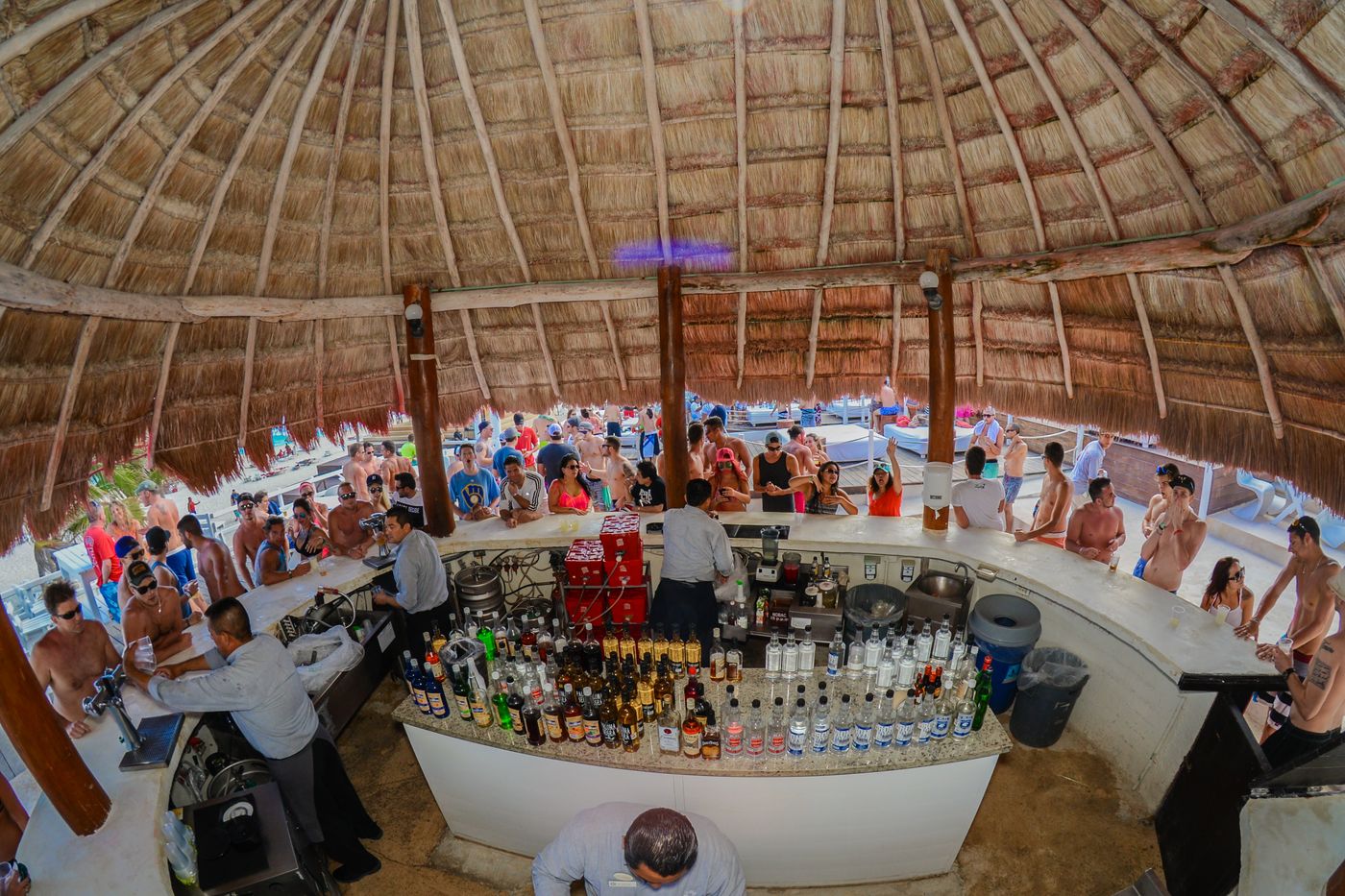 Grand-Oasis-Cancun-Bar-60