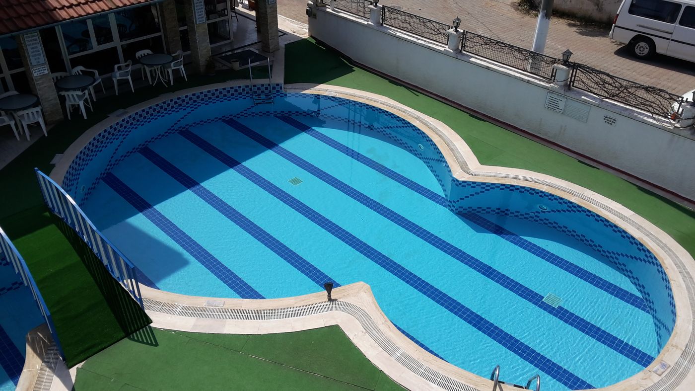 Sahin-Palace-Apartments-Pool-7
