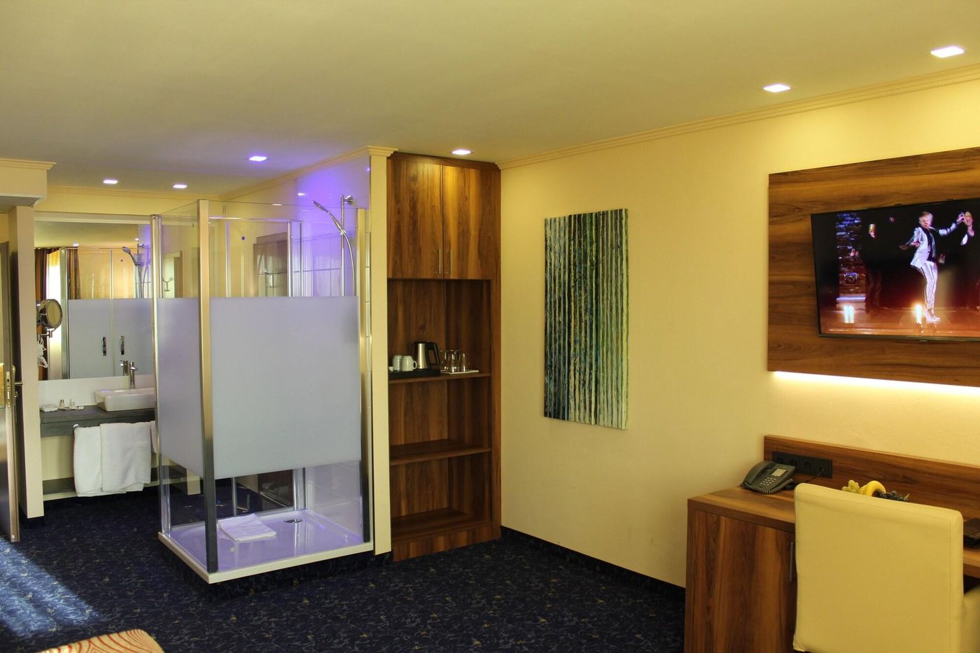 Grand Hotel Empire Frankfurt - Germany - FRANKFURT - Room - 1