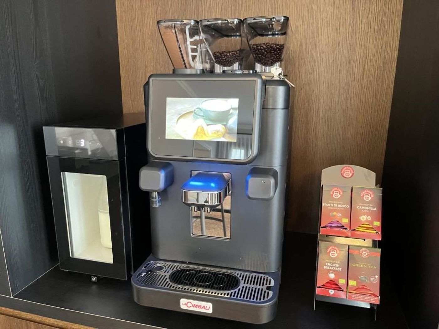 The-Foscarini-Restaurant-6