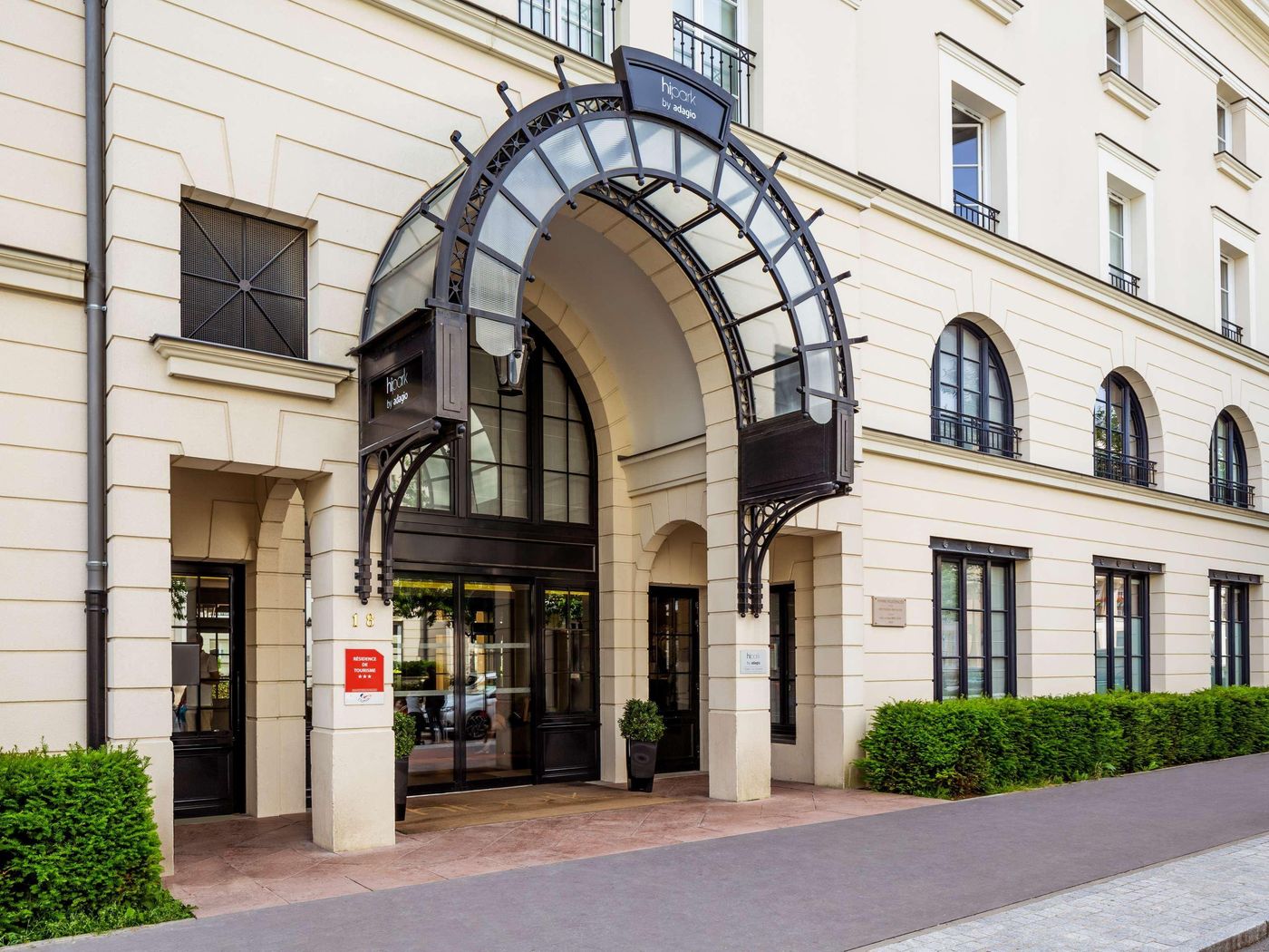 Adagio-Aparthotel-Serris-Val-d-Europe-General-view-10