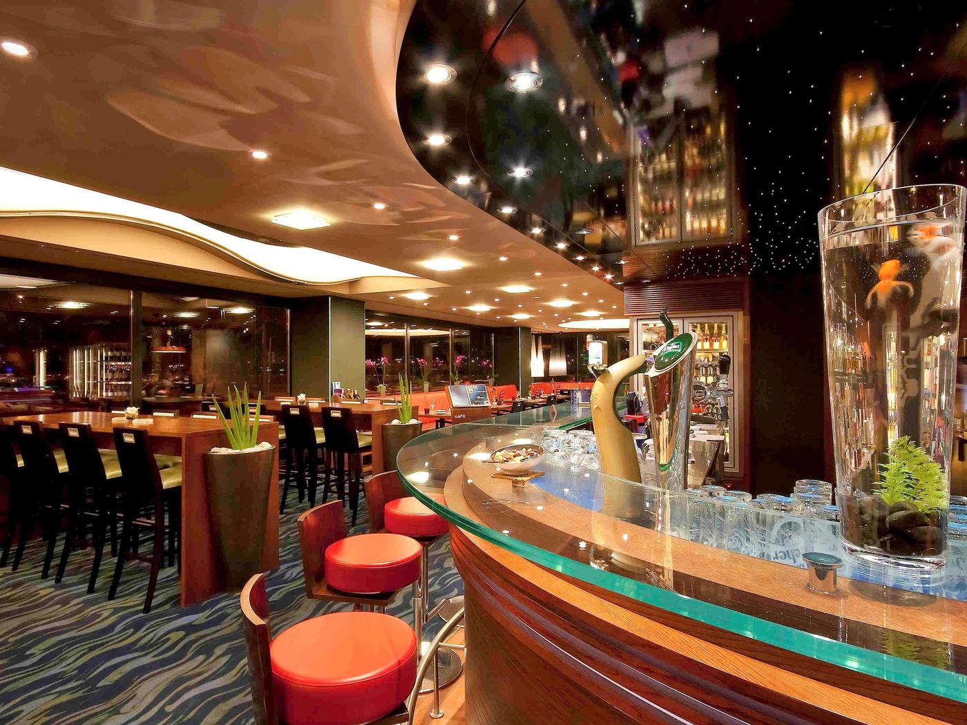 Novotel-Budapest-Danube-Bar-54