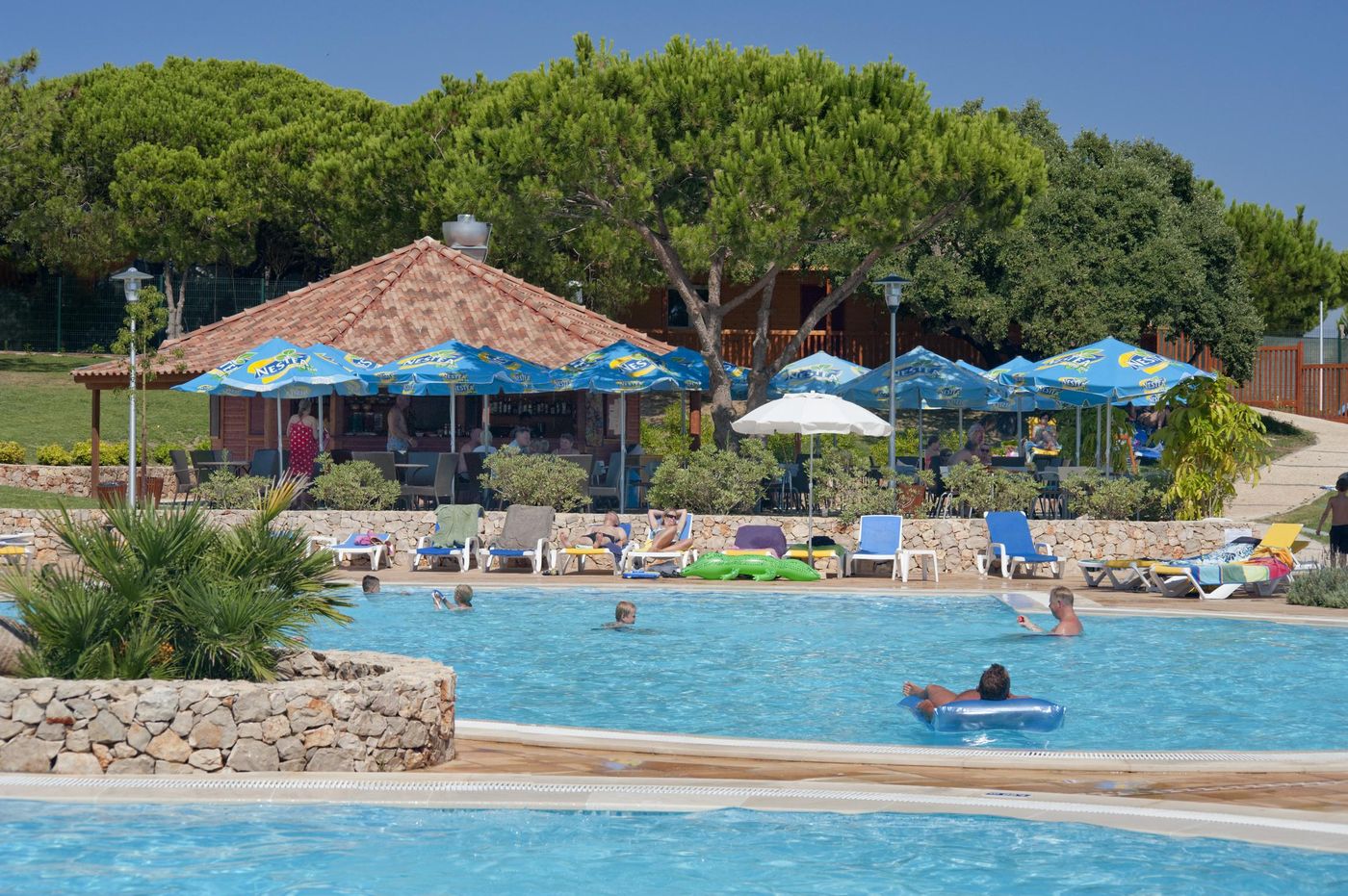 Alfagar-2-Aparthotel-Pool-14