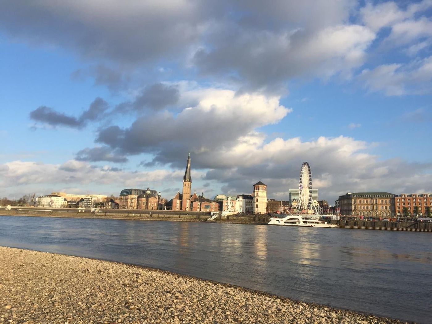 Barcelona Bed & Breakfast - Germany - DÃ¼SSELDORF - Beach - 3