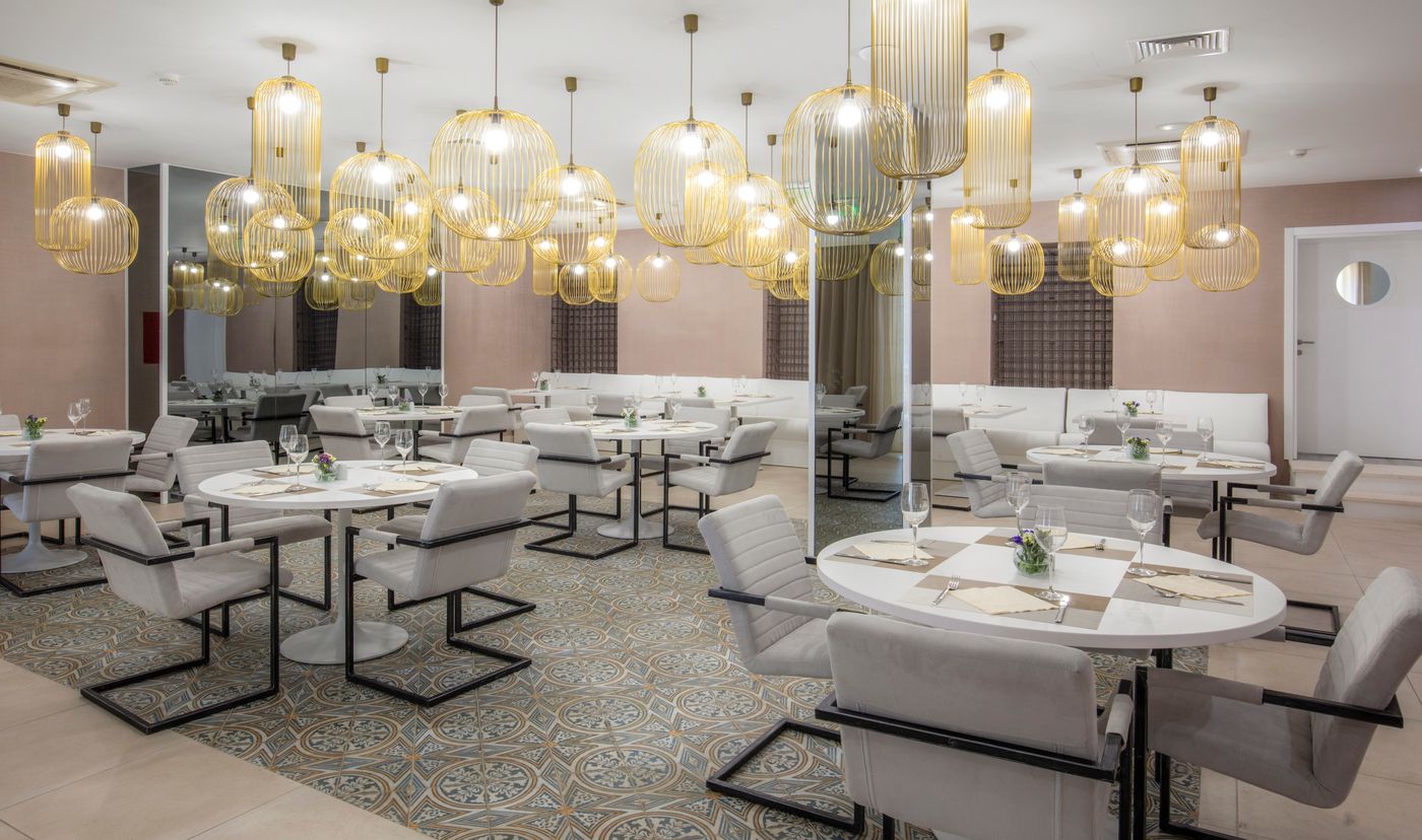 Aminess-Bellevue-Hotel-Restaurant-44