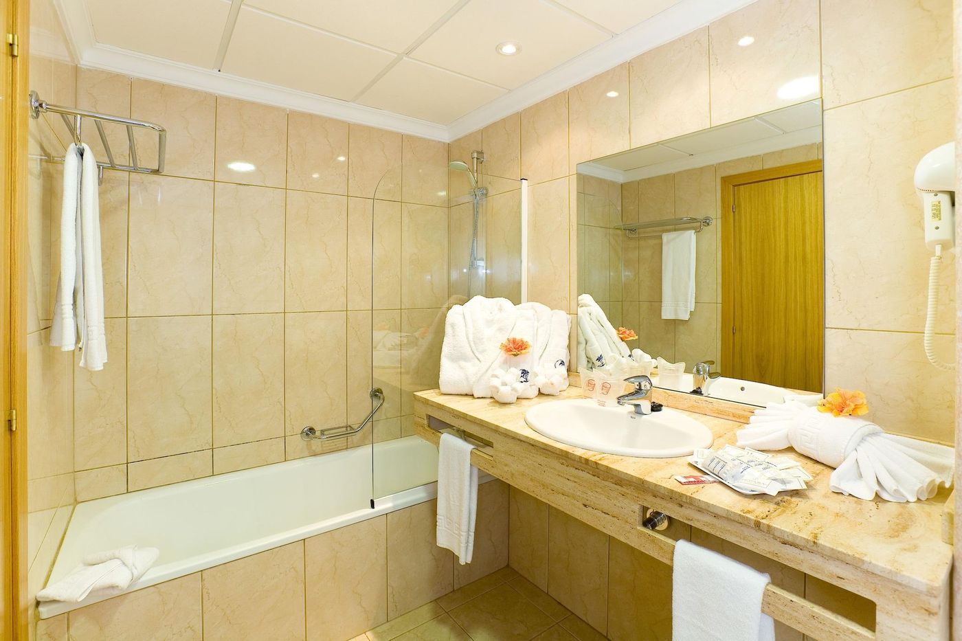 Blue-Sea-Puerto-Resort-Room-27