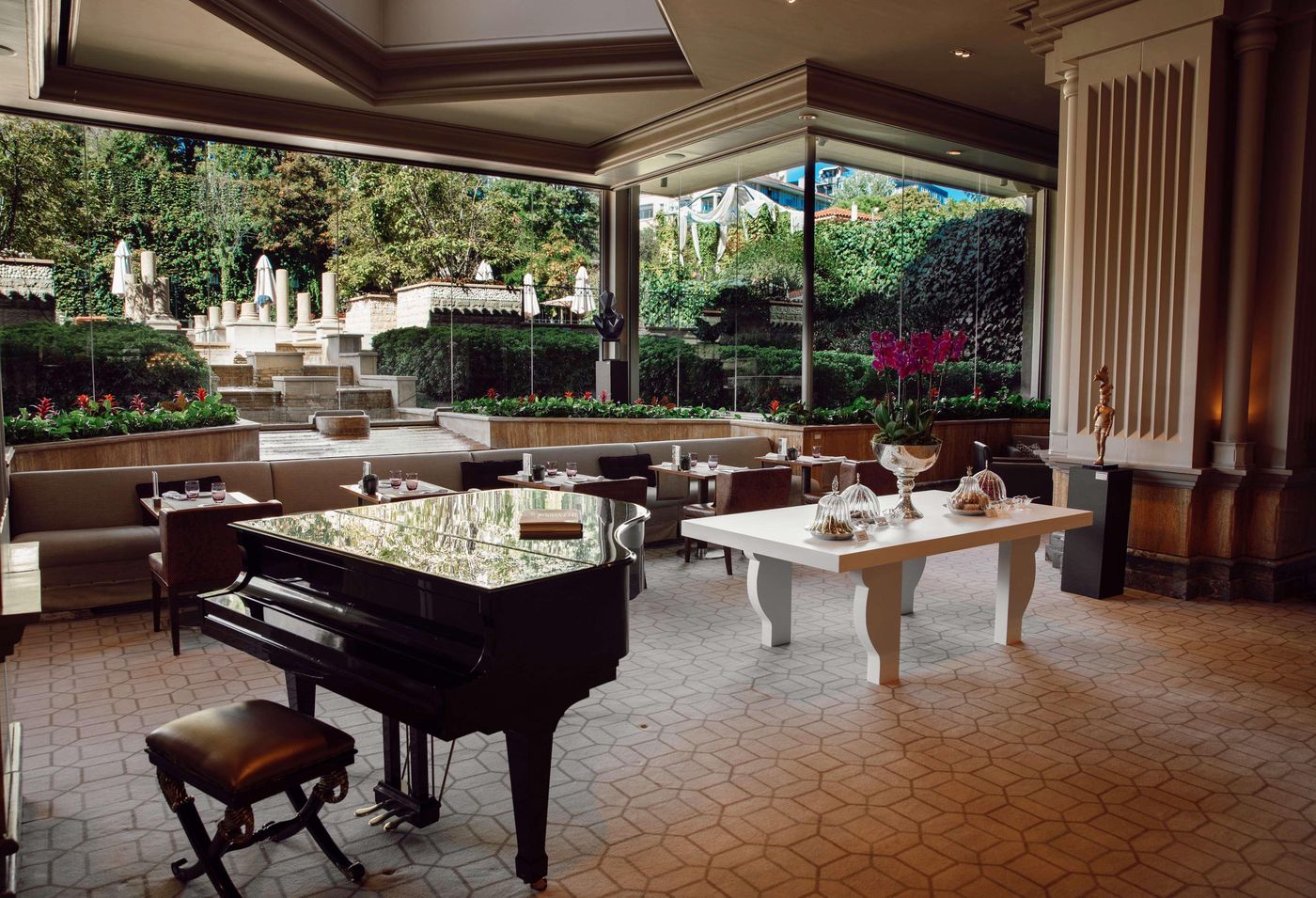 Grand-Hyatt-Istanbul-Restaurant-15