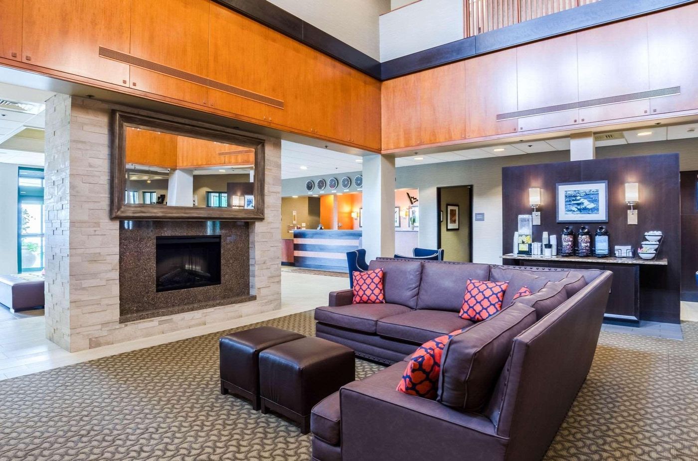 Comfort-Inn---Suites-Logan-Airport-Lobby-4