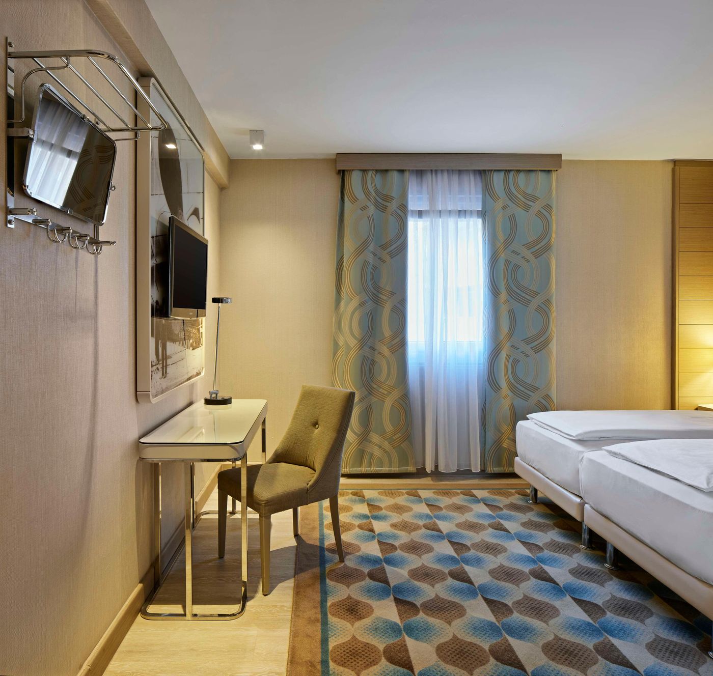 Titanic-Comfort-Mitte-Room-19