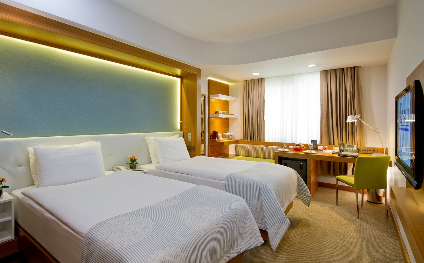 Divan-Istanbul-City-Room-1