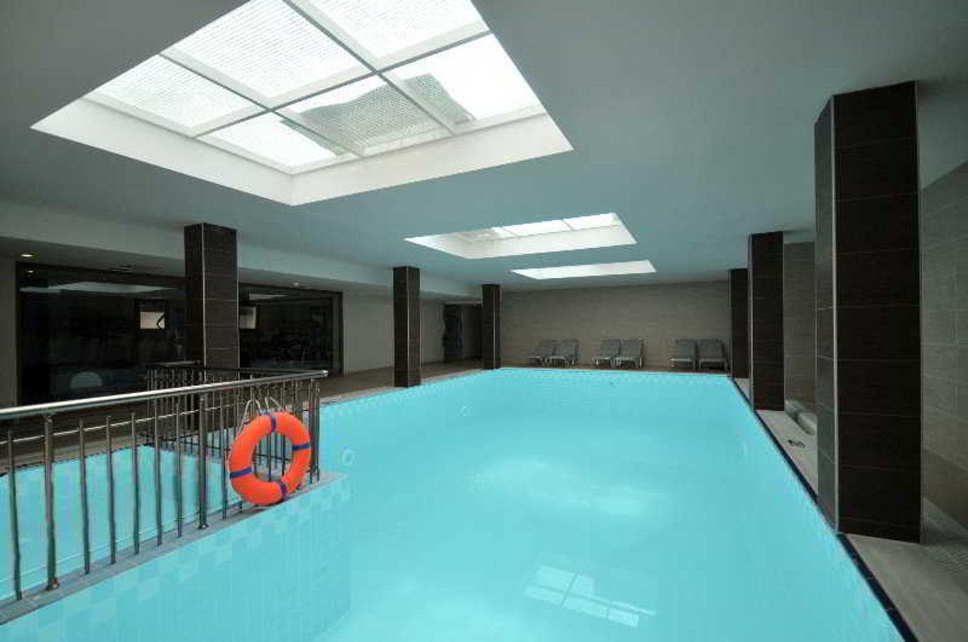 Pasabey-Hotel-Pool-14