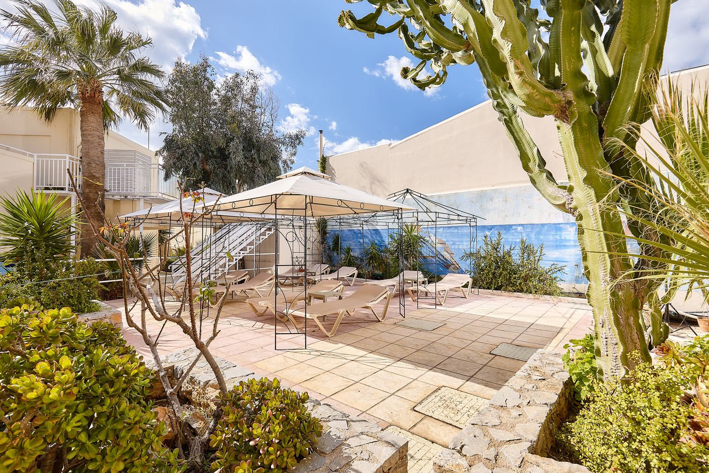 St. Constantin Hotel